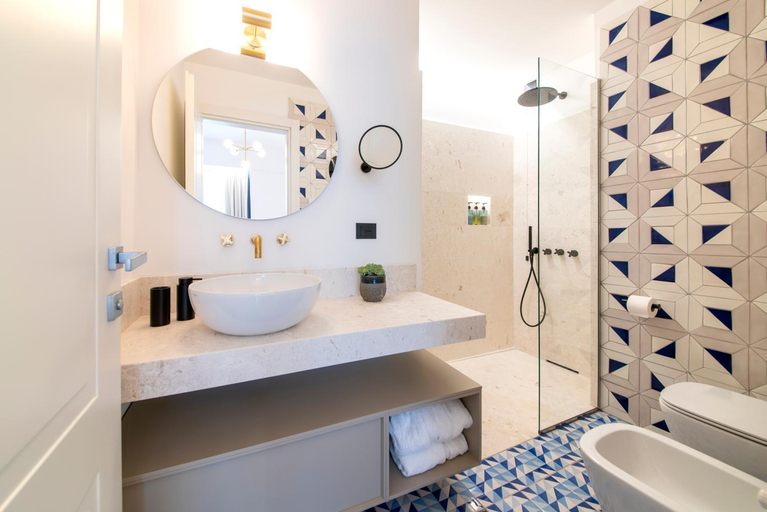 Bathroom 2, OraBlu Villas, Napoli