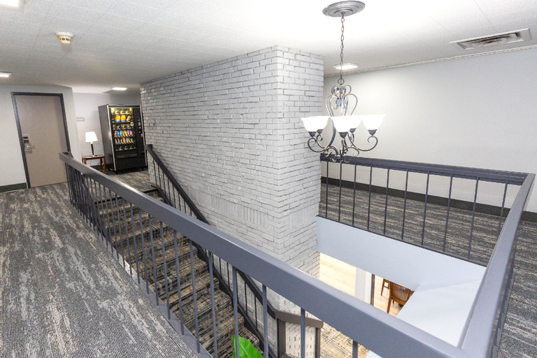 Public Area 2, Coratel Inn & Suites by Jasper Mankato, Nicollet