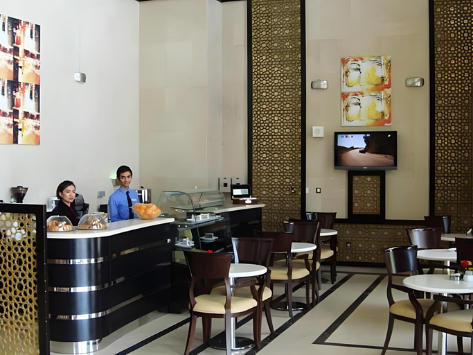 Food & Drinks 5, Paragon Hotel, Abu Dhabi City