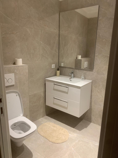 Bathroom 2, La Dolce Vita Montauroux, Var