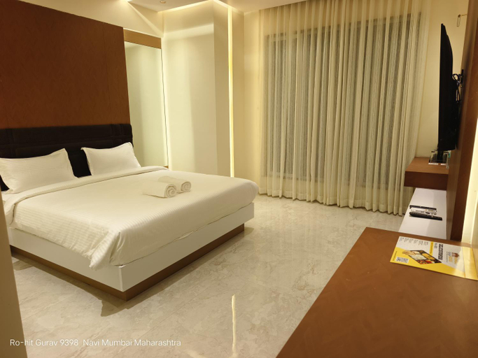 Bedroom 3, Infinity In, Thane