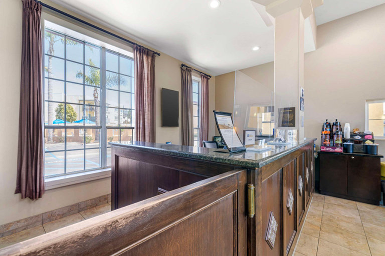 Public Area 2, Best Western Oxnard Inn, Ventura