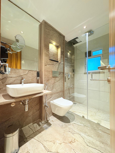 Bathroom 4, Infinity In, Thane