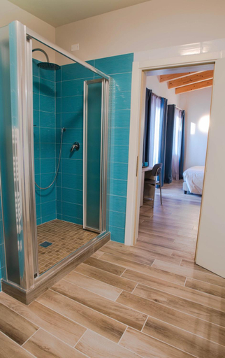 Bathroom 4, Hotel Cavallo Bianco, Reggio Nell'Emilia