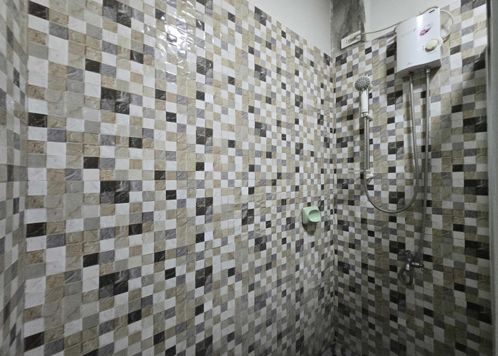 Shower 2, Amazing View Mountain Resort Laguna, Mabitac