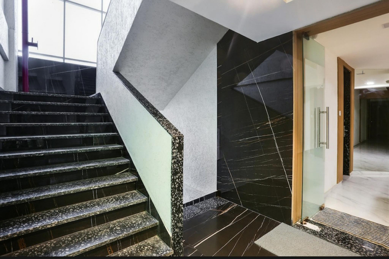 Public Area, Hotel Stay Inn near Bhiwandi Thane Railway Station, Thane