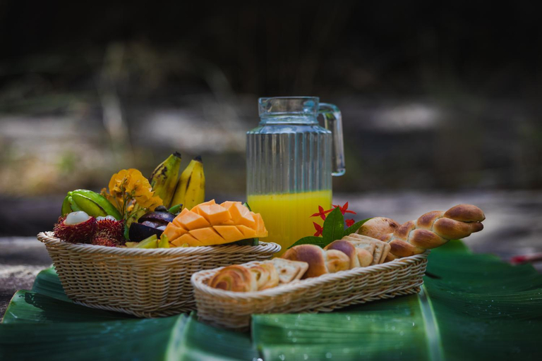 Food & Drinks 4, Akway Resort, Hildummulla