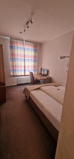 Bedroom 4, Hotel Restaurant Wilhelmsbad, Goslar