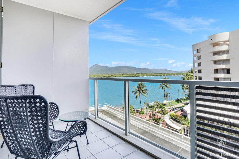 Others 5, 602 Harbour Lights with Ocean Views, Cairns