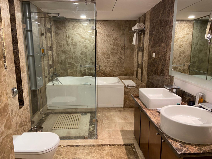 Bathroom 5, Fortune Select Exotica, Navi Mumbai - Member ITC Hotels' Group, Thane