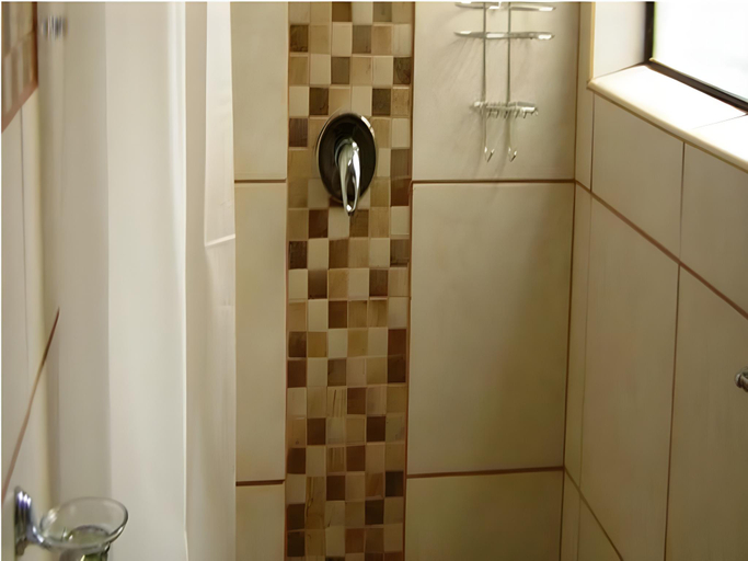Bathroom 3, Kennington Palms, Buffalo City