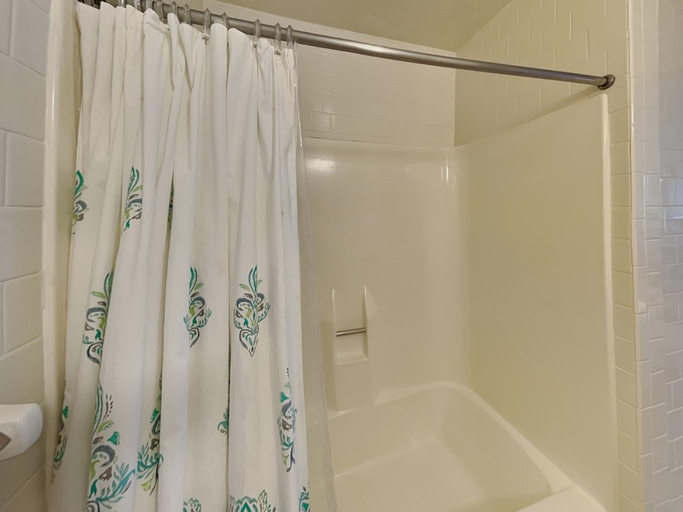Bathroom 3, ShangriLaLa, Galveston