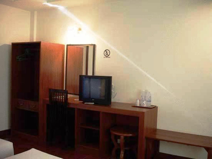 Bedroom 2, Riverside House Hotel, Muang Chiang Mai