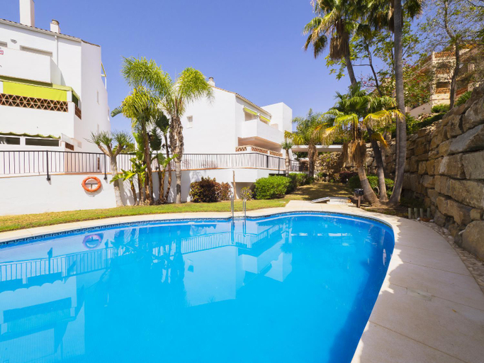 Others 4, Cubo's Poseidon Suites 3 & Pool for Adults, Málaga