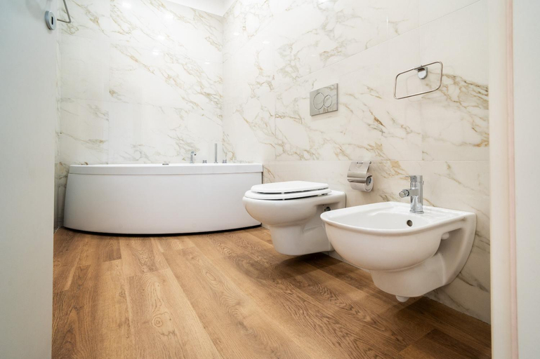 Bathroom 5, Archimedes suites, Catania
