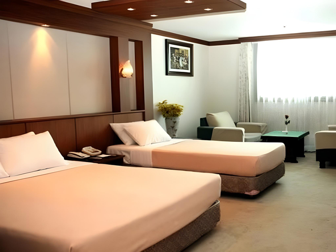 Bedroom 2, Hotel Good Morning, Dong