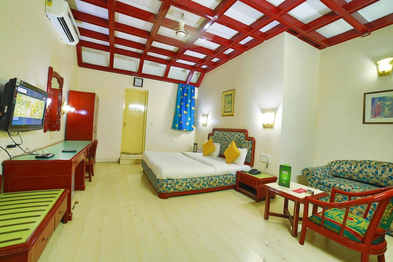 bedroom 12