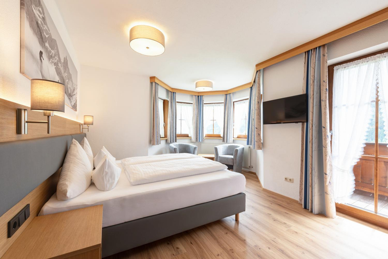 Bedroom 2, Landhaus Strolz, Landeck