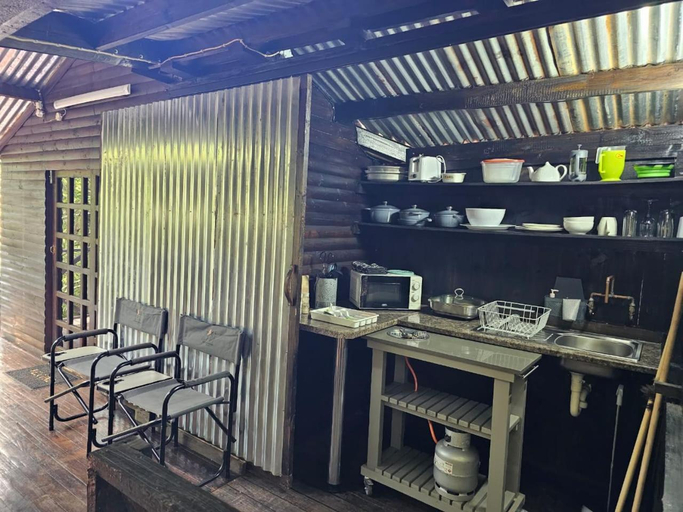 Food & Drinks, Whispering Creek Mountain Lodge, Mopani