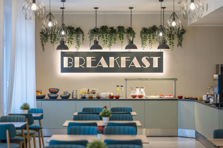 Food & Drinks 2, Baross Hotel by Mellow Mood Hotels, Budapesti