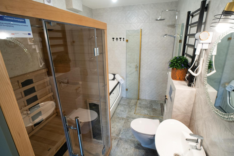 Bathroom 2, Apartamenty pod Gromadzyniem Gorski Relaks, Bieszczady