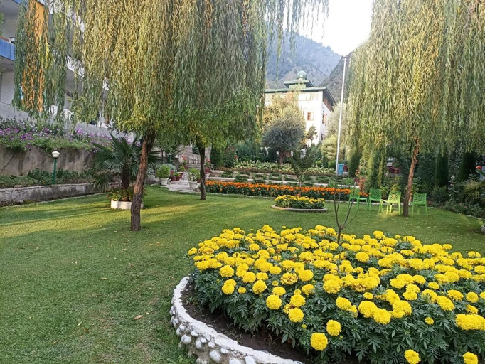 Others 5, Padshapal Resorts, Srinagar