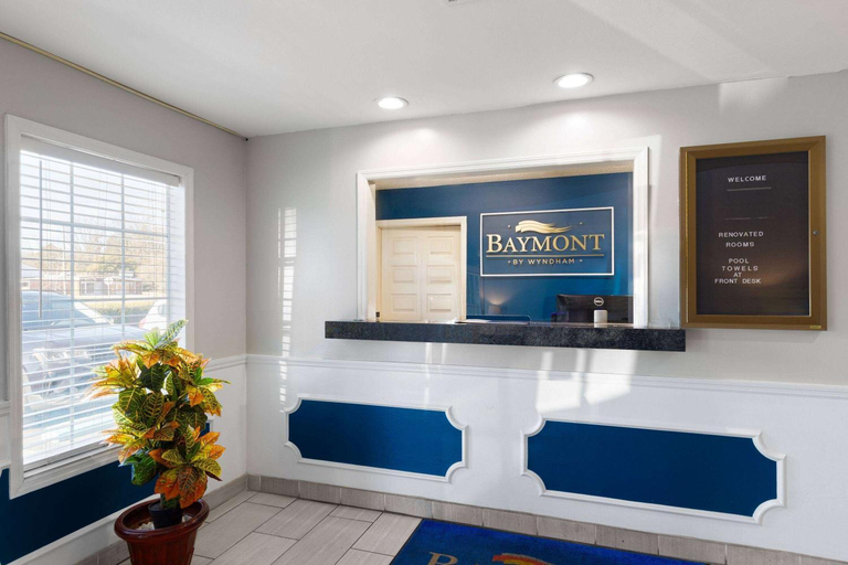 Public Area 2, Baymont by Wyndham Selma, Dallas