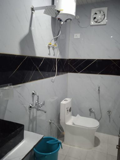 Bathroom, Shriram Resorts and Restaurant, Rudraprayag