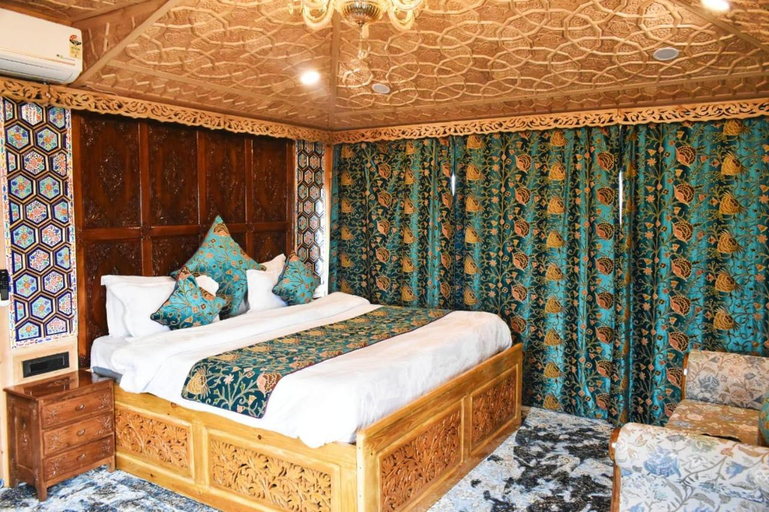 Bedroom 2, Royal Mumtaz Grp 蒙達斯集團, Srinagar