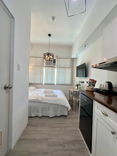 Others 2, Studio One Condominium, Alabang - Bluu - Fiber Wi-Fi, Netflix-ready, Muntinlupa