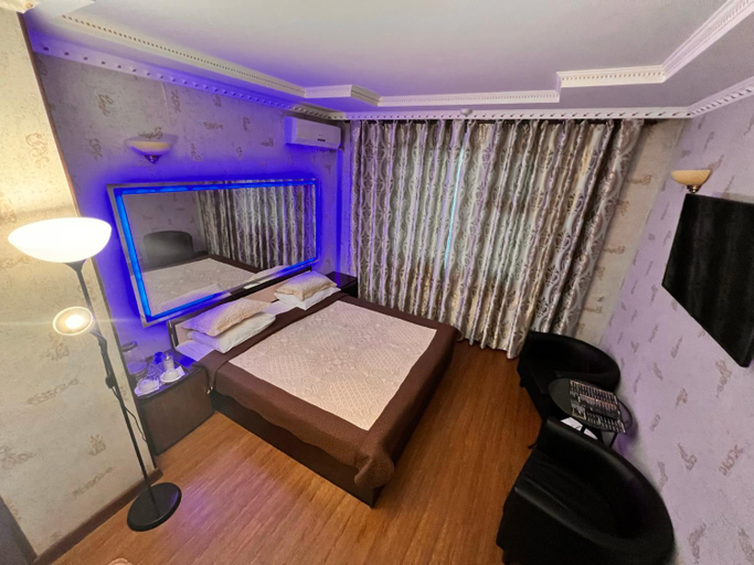 Others 3, Otel Nekrasovka, Eastern