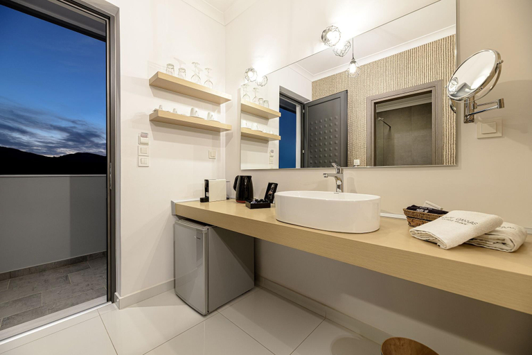 Bathroom 5, White Canvas Studios, Ionian Islands