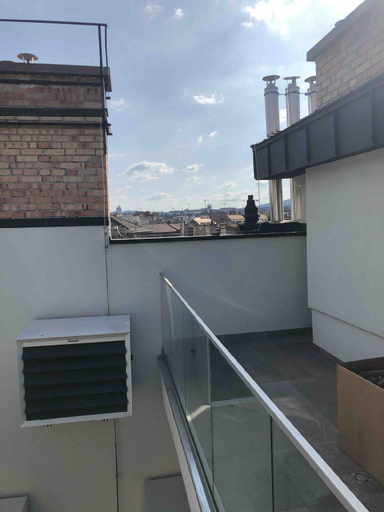 Others 4, Luxury Cozy 2 BDR Downtown Apt.4, Budapesti