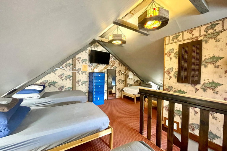 Bedroom 2, Fireside Inn & Hostel, Summit