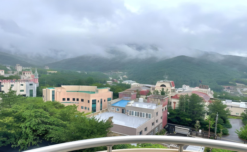 Others 5, Ulsan Yeongnam Alps Sandia Oncheon, Ulju