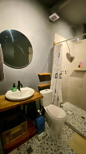Bathroom, Casa Mosaiko Primer Parque Laureles, Medellín