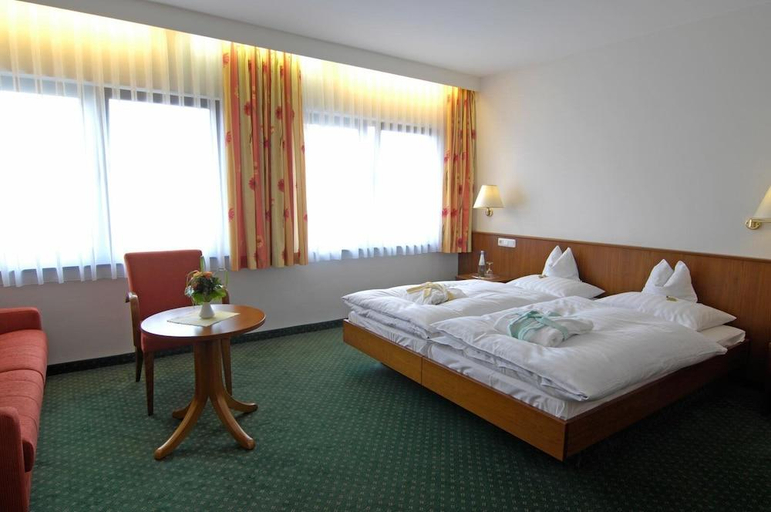 Bedroom 1, Hotel Cafe Nothnagel, Darmstadt-Dieburg