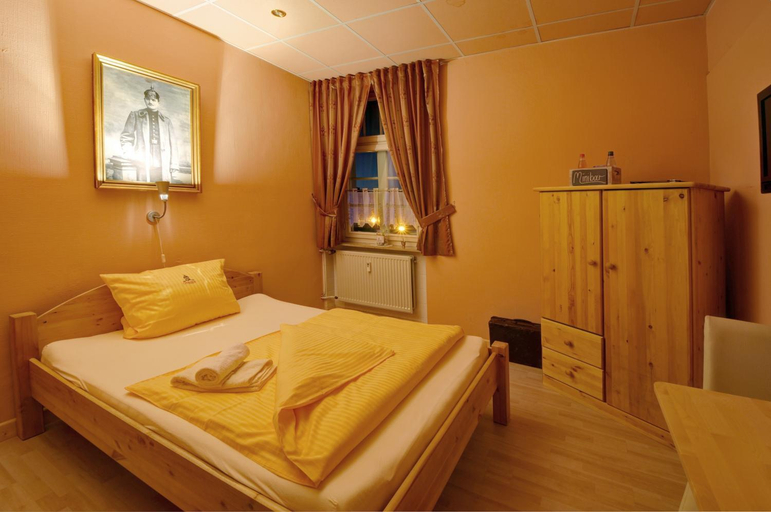 Bedroom 4, Hotel Villa Wirtshaus Kopenick, Kassel