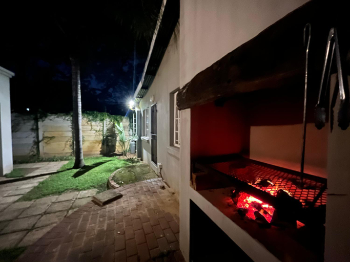 Others 5, Casa Bravo - Pilgrims Palace, City of Tshwane