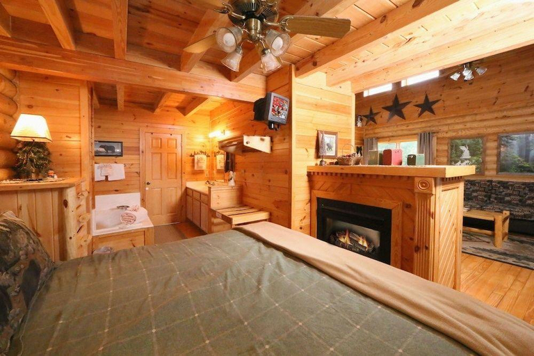 Bedroom, Smoky Cascades - One Bedroom Cabin, Sevier