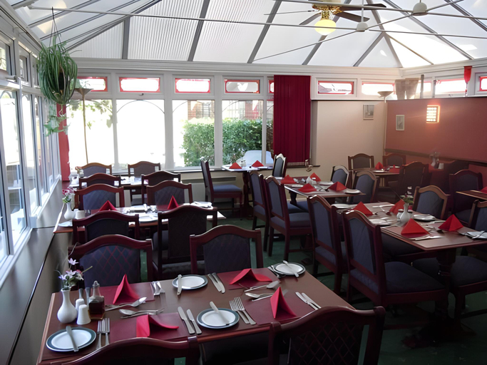 Food & Drinks 4, Roselawn Hotel, Wokingham