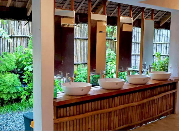 Bathroom 3, Dianao Beach Club and Resort, Casiguran