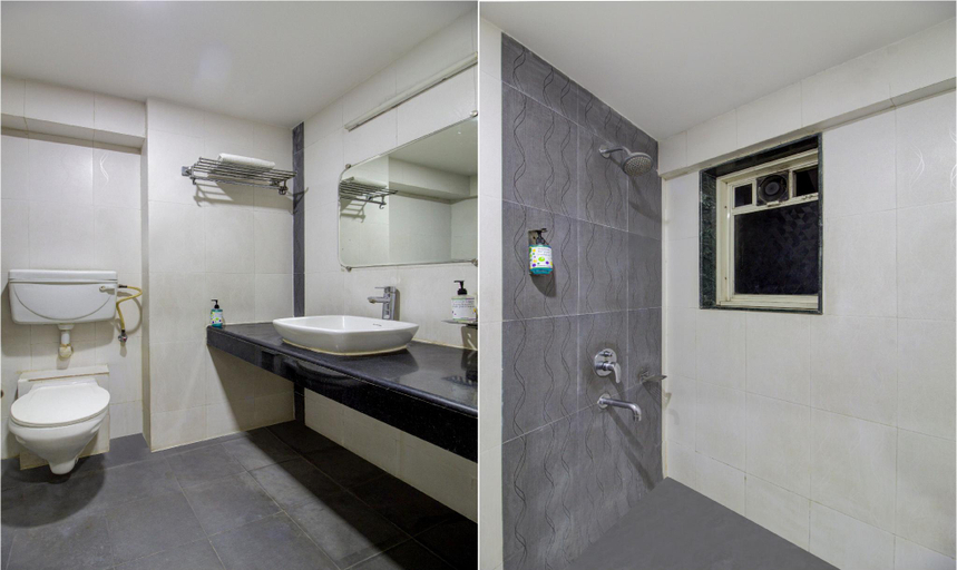 Bathroom 4, Itsy Hotels Prince Regency, Pune