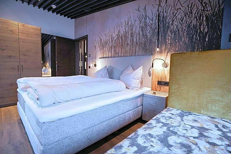 Bedroom 2, Hotel & Appartements Heigenhauser, Kitzbühel