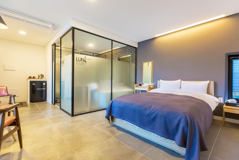 Bedroom 3, jeju lunamar pension, Jeju