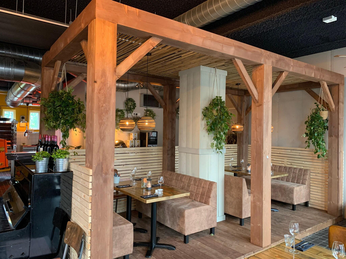 Food & Drinks 5, Apartment in Maastricht with Pool Access, Limburg
