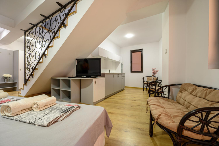 Bedroom 2, Luxury Spa Complex VALENTINA, Maglizh