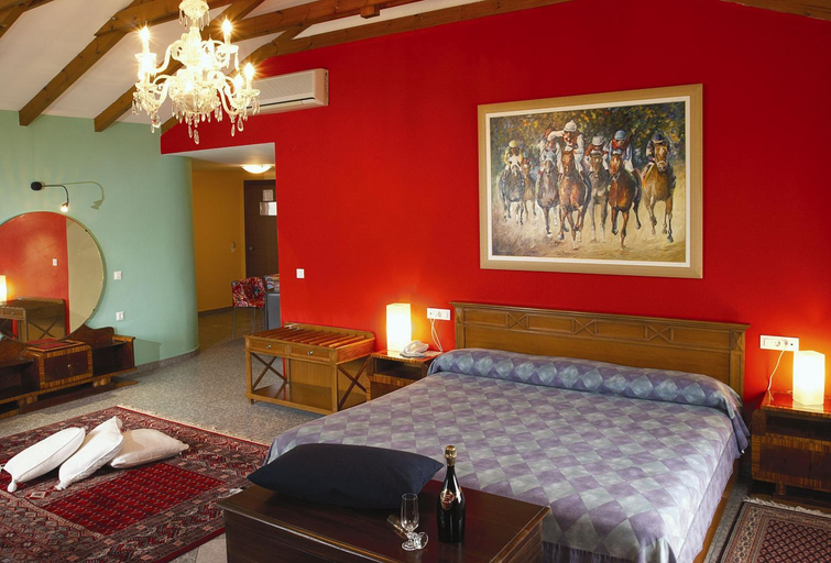 Bedroom 2, Akti, West Greece