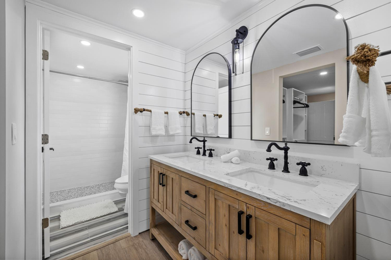 Bathroom 3, Chadwick Cove Marina, Charlotte