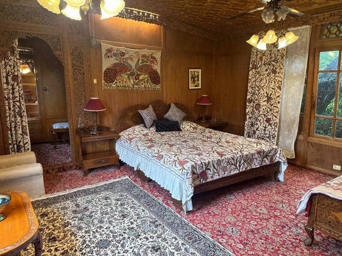 Others 4, Harmukh Houseboat by Stay Pattern, Srinagar